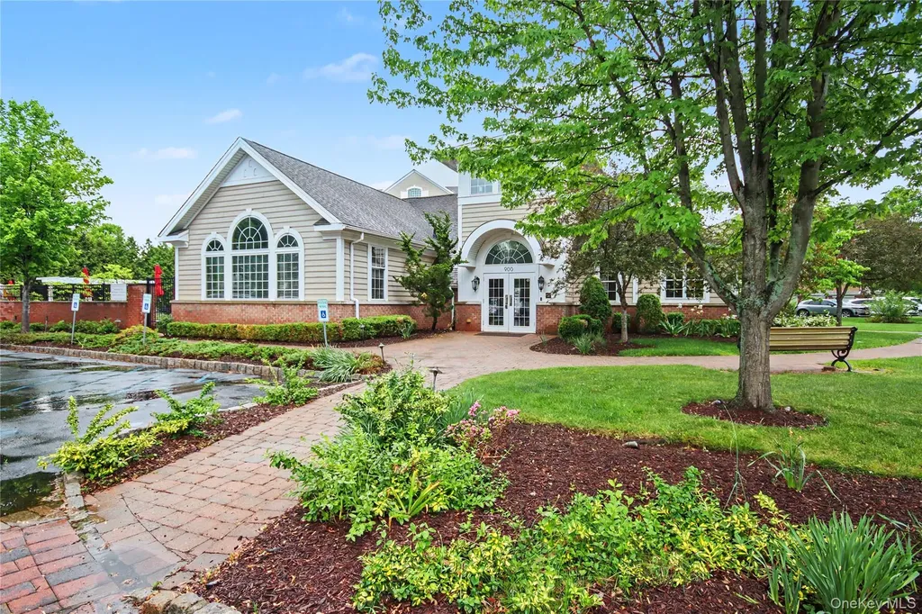 541 Regency Drive Fishkill NY 12524