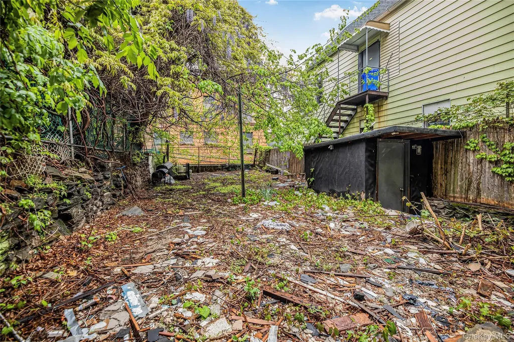 151 Summit Place Bronx NY 10463