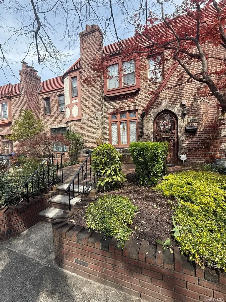 47-33 188th Street Flushing NY 11358