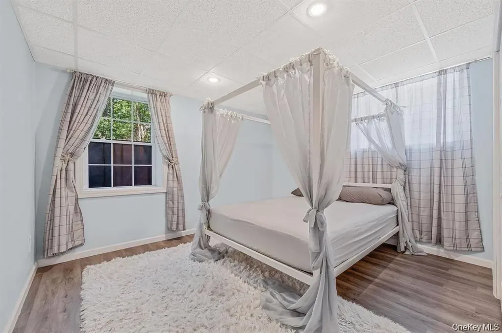 3 Emily Court Hampton Bays NY 11946