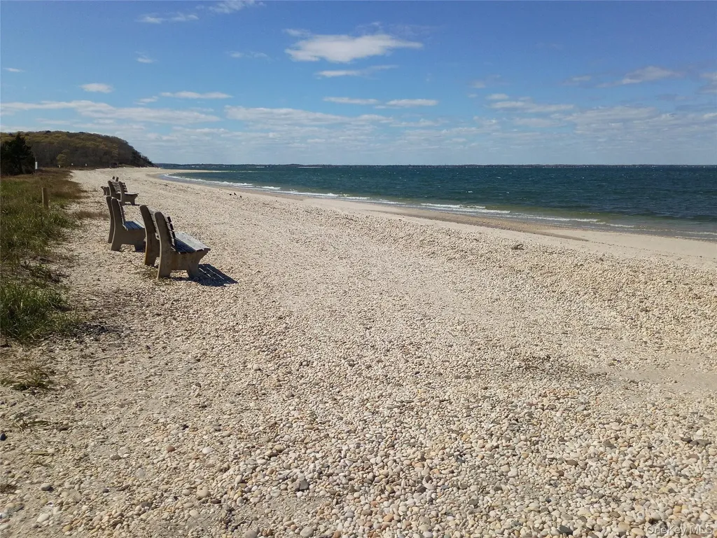 3 Emily Court Hampton Bays NY 11946
