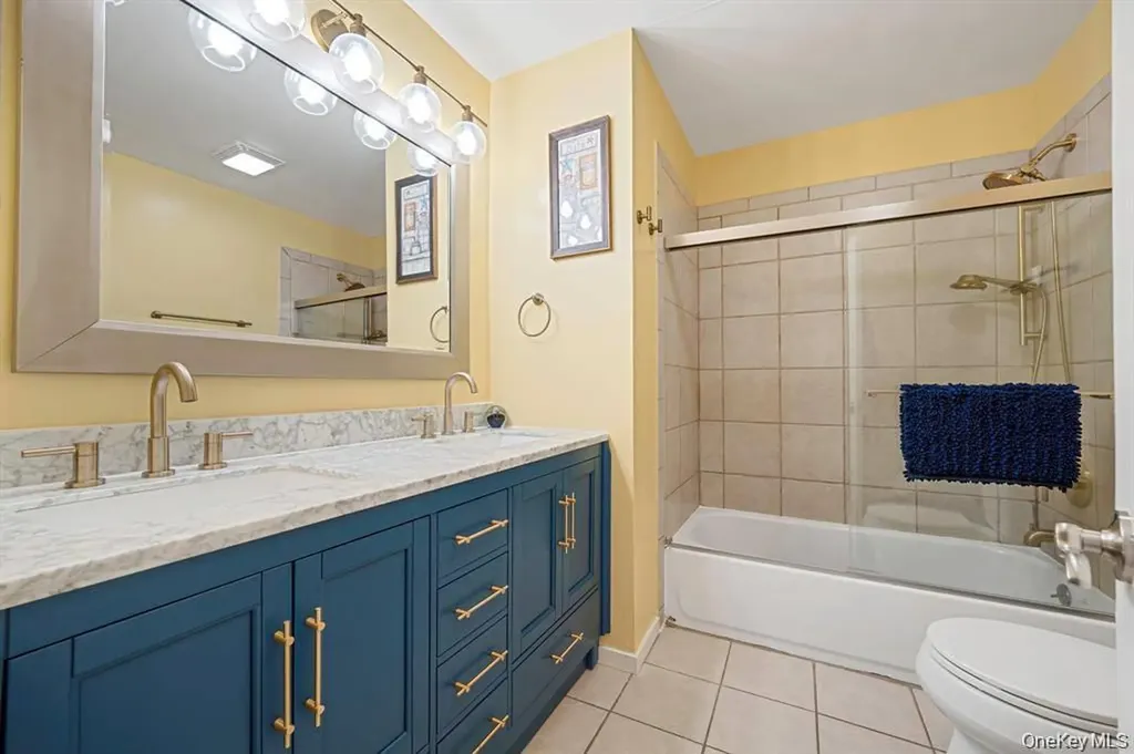 3 Emily Court Hampton Bays NY 11946