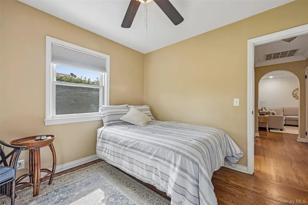 23 Berwick Road Hewlett NY 11557