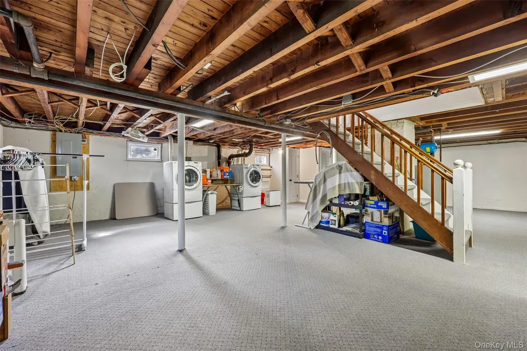 23 Berwick Road Hewlett NY 11557