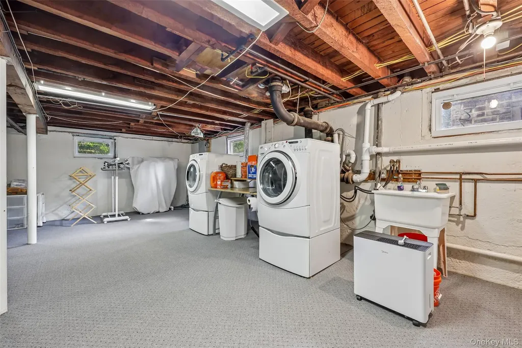 23 Berwick Road Hewlett NY 11557