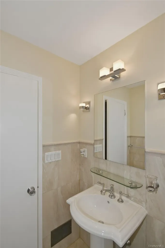 25 Brookfield Road Mount Vernon NY 10552