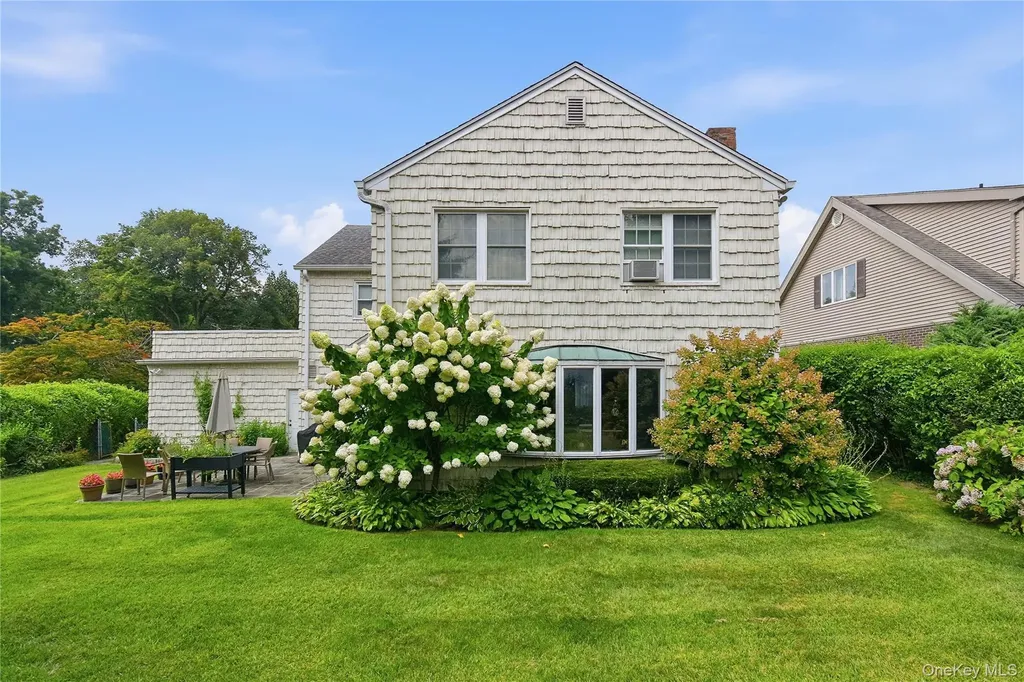 25 Brookfield Road Mount Vernon NY 10552