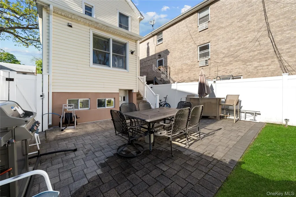 3184 Baisley Avenue Bronx NY 10465