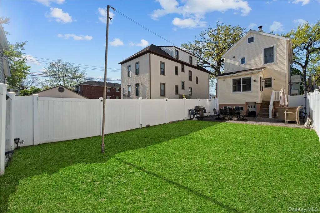 3184 Baisley Avenue Bronx NY 10465