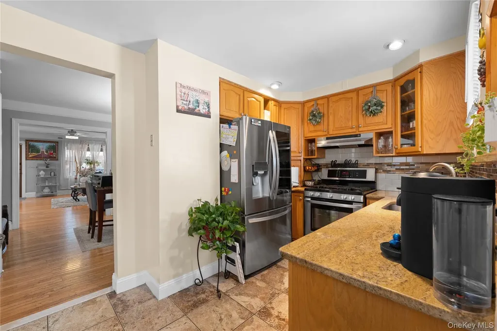3184 Baisley Avenue Bronx NY 10465