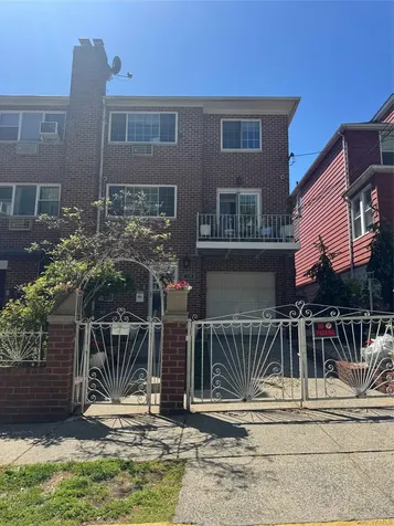 220 East 235th Street Bronx NY 10470