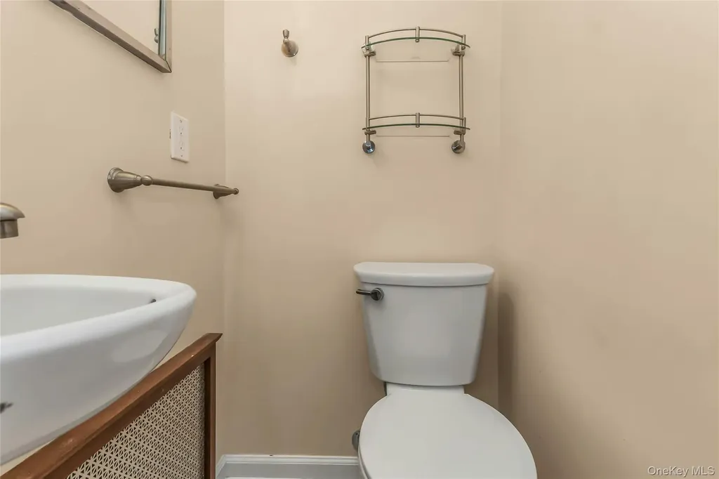 26 Harvard Avenue Lynbrook NY 11563