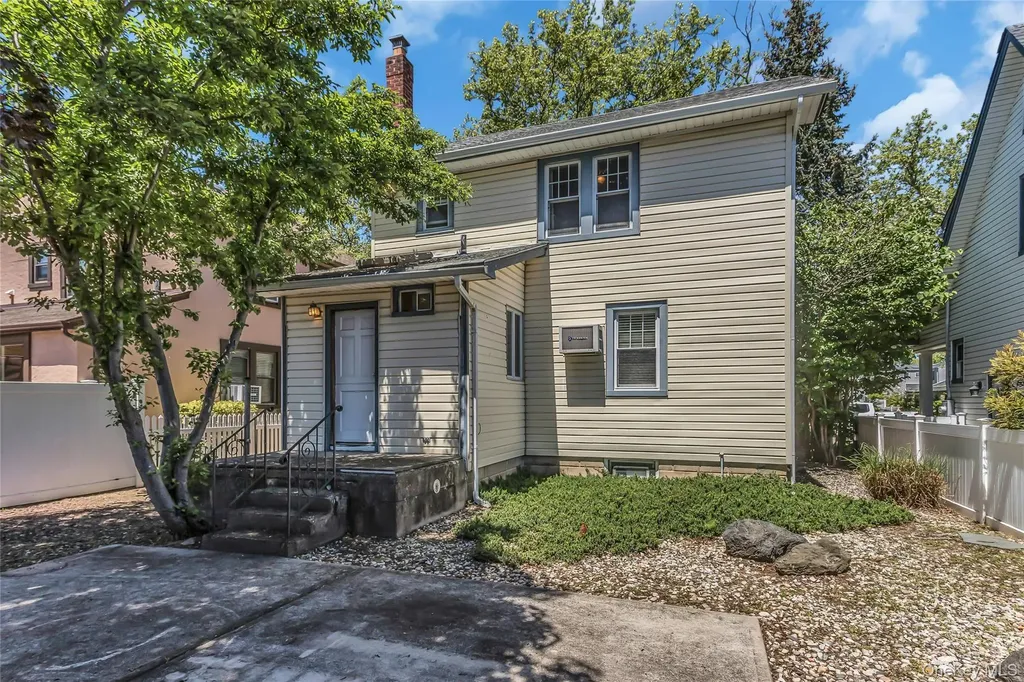 26 Harvard Avenue Lynbrook NY 11563