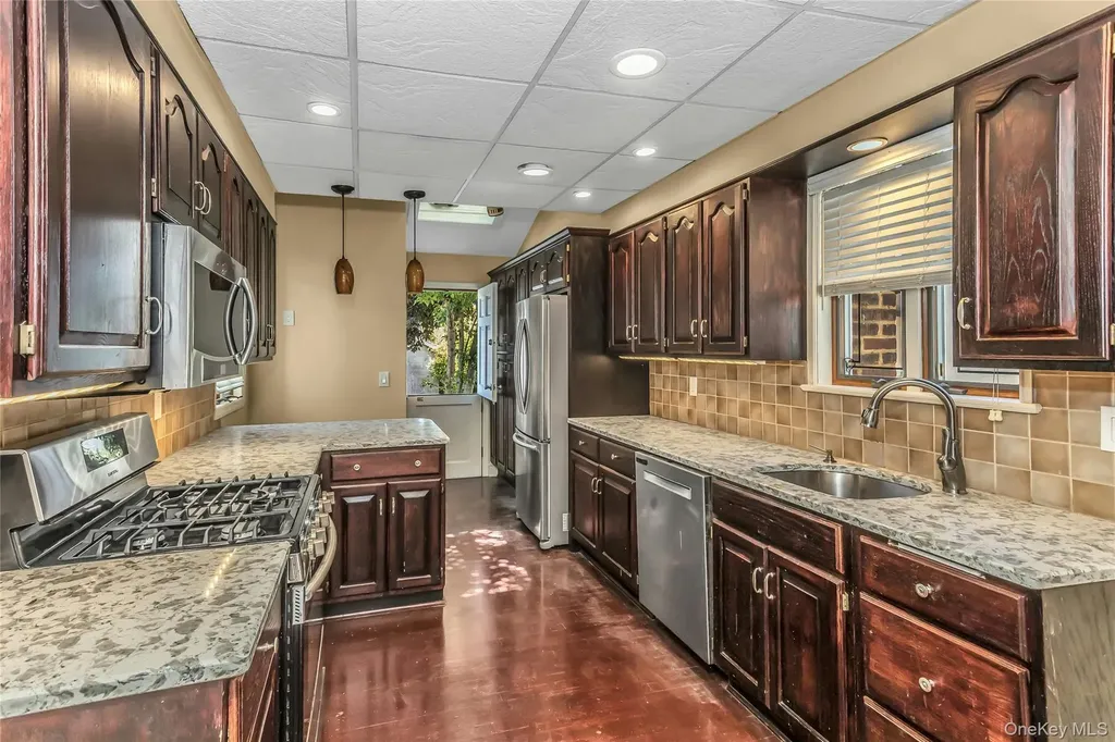 26 Harvard Avenue Lynbrook NY 11563
