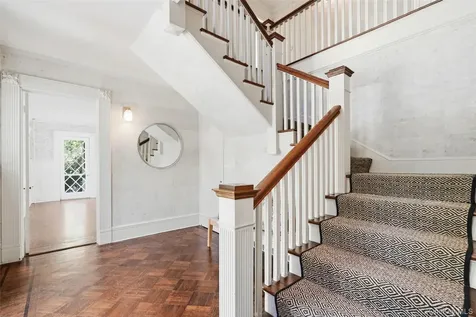 233 Mclain Street Bedford Corners NY 10549