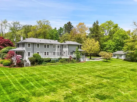 233 Mclain Street Bedford Corners NY 10549