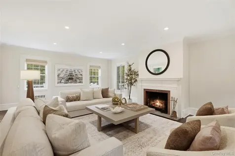 233 Mclain Street Bedford Corners NY 10549
