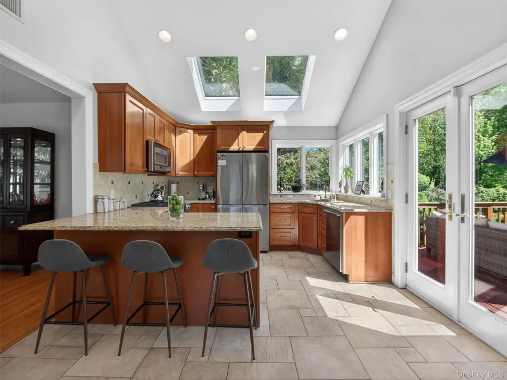 407 N Midland Avenue Nyack NY 10960