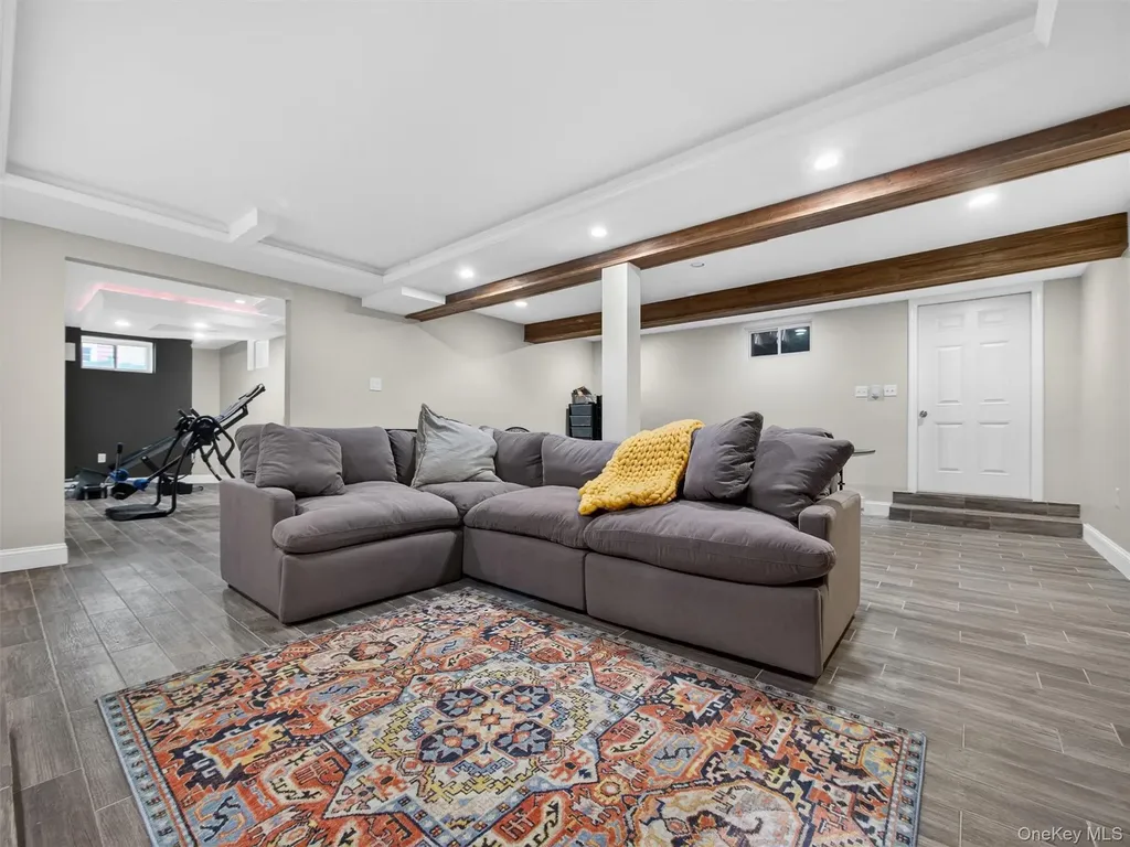 407 N Midland Avenue Nyack NY 10960