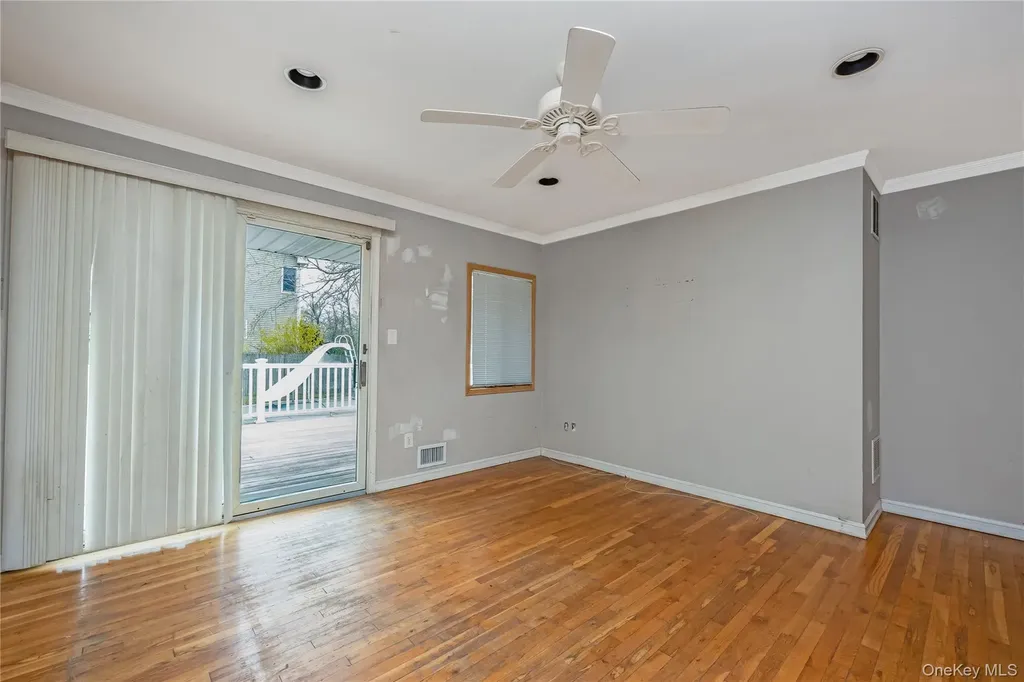 2 Seley Cross Islip Terrace NY 11752