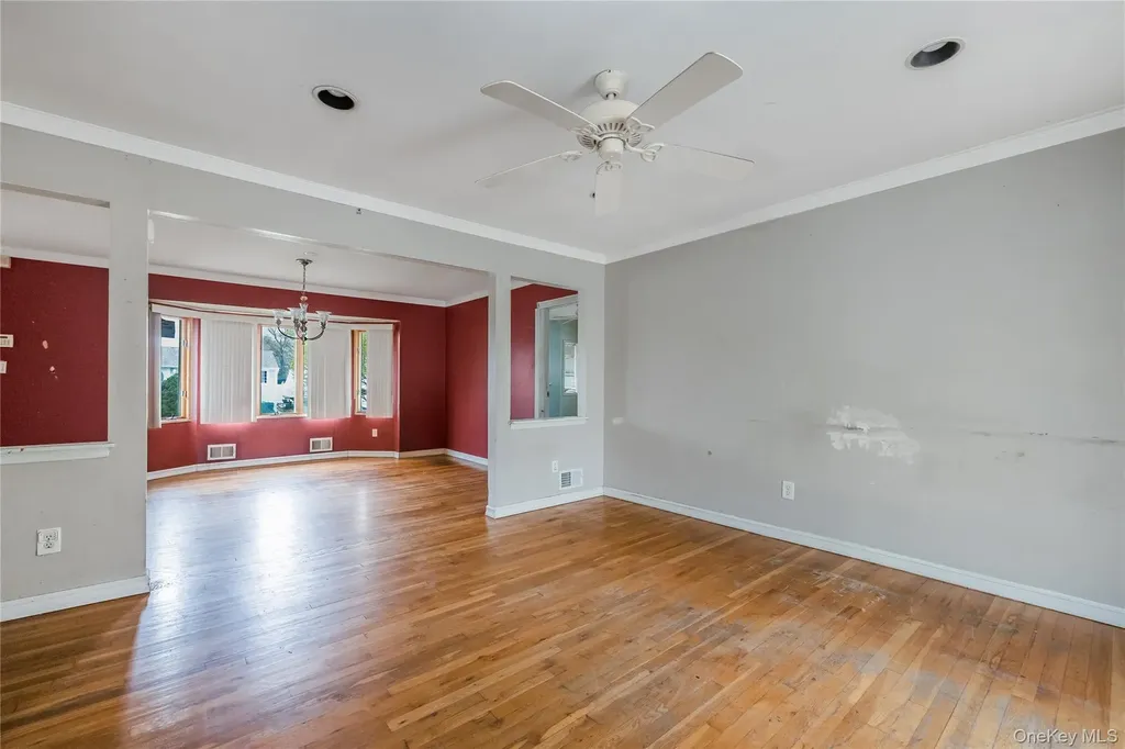 2 Seley Cross Islip Terrace NY 11752
