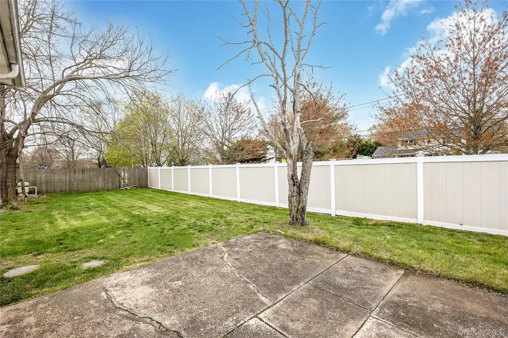 2 Seley Cross Islip Terrace NY 11752
