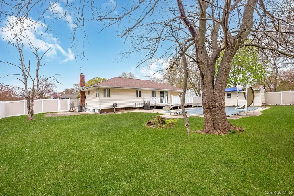 2 Seley Cross Islip Terrace NY 11752