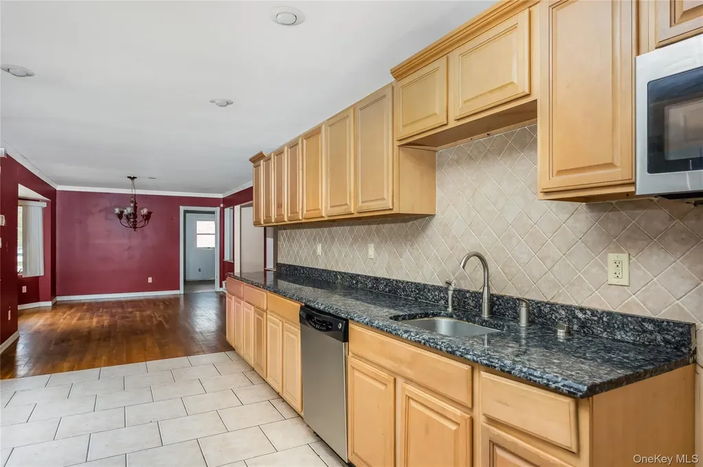 2 Seley Cross Islip Terrace NY 11752