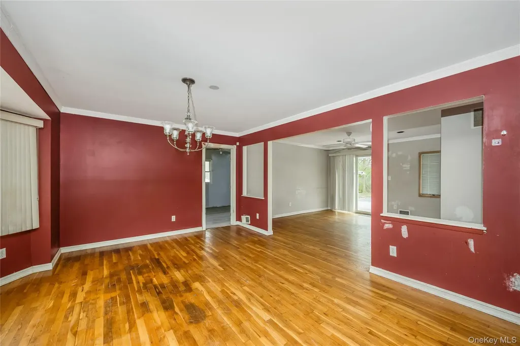 2 Seley Cross Islip Terrace NY 11752