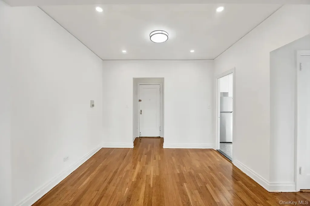 1 Ash Place Great Neck Plaza NY 11021