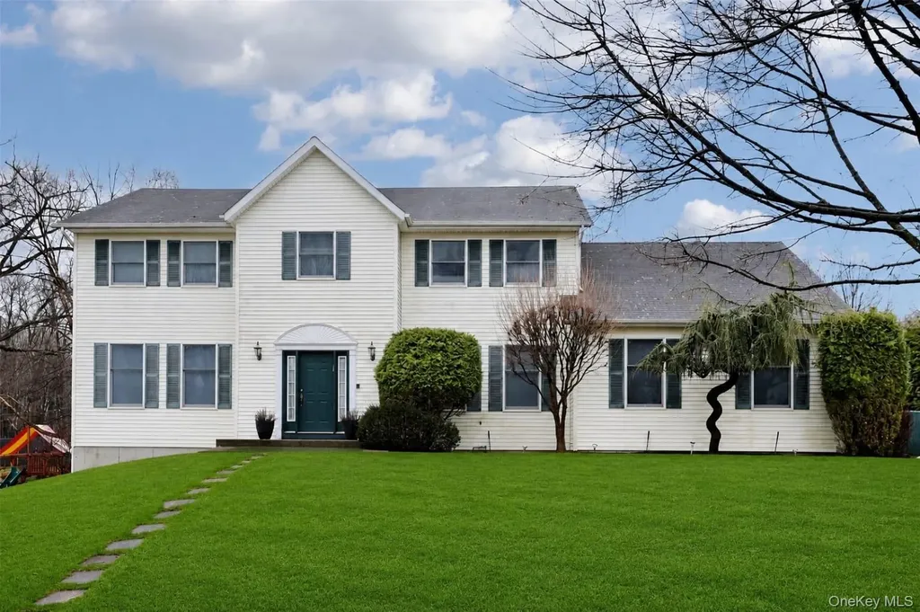 11 Mariner Way Monsey NY 10952