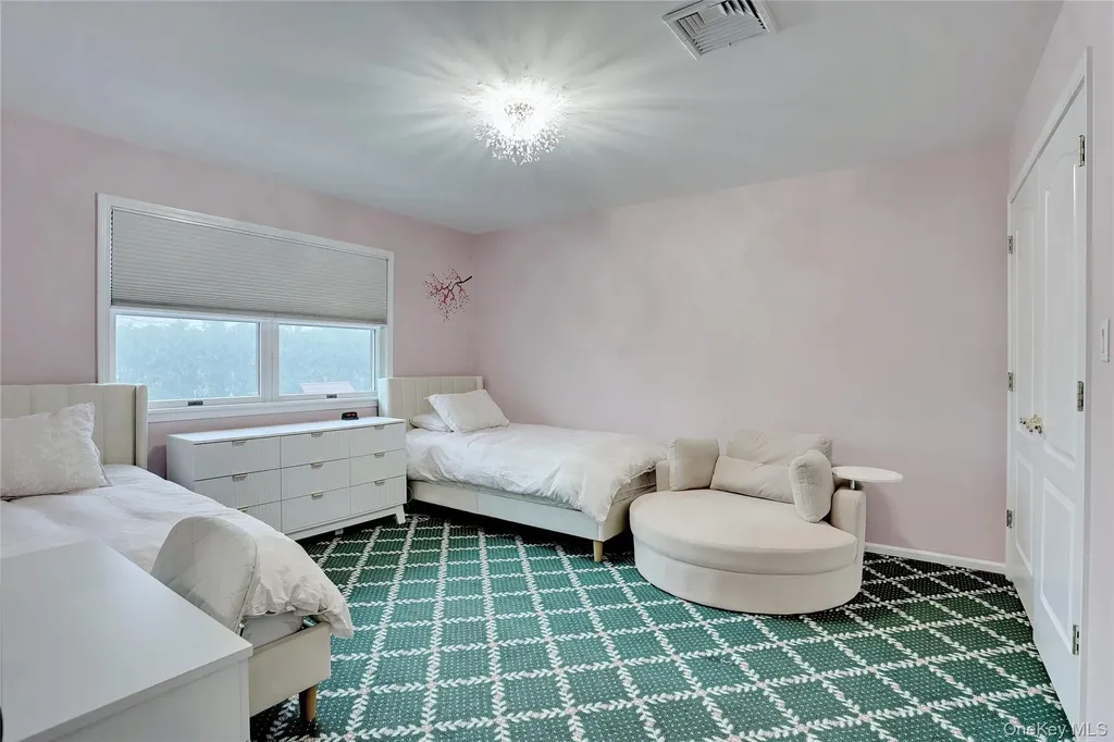 11 Mariner Way Monsey NY 10952