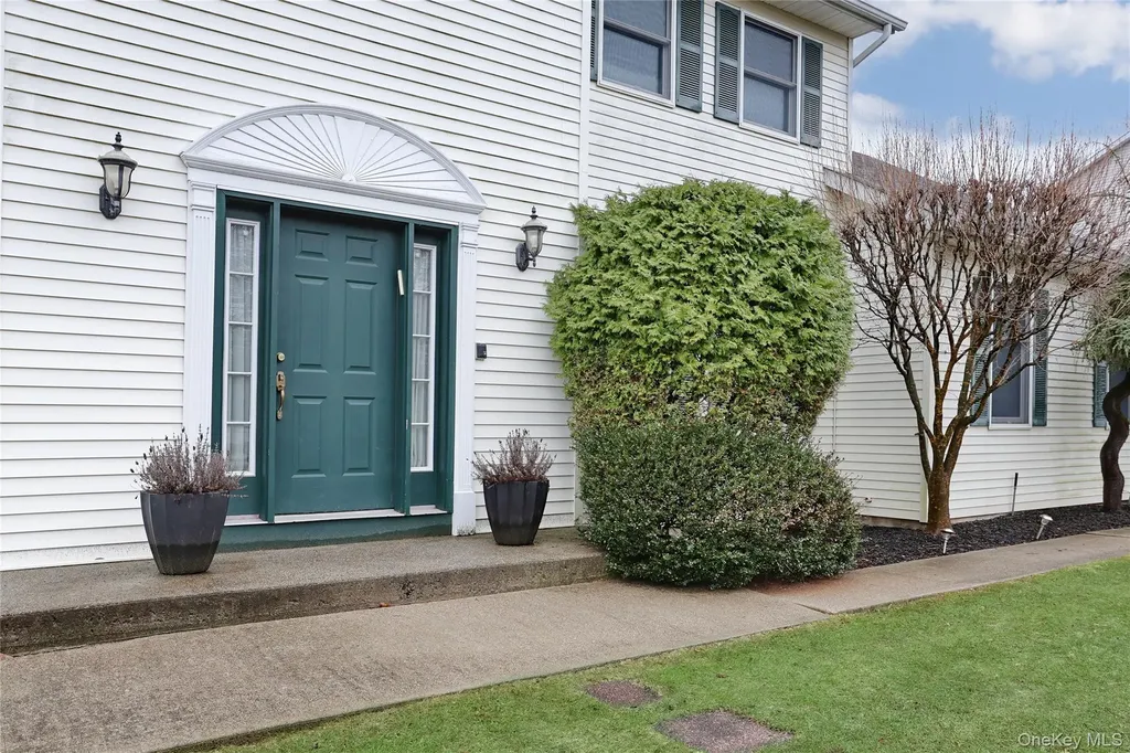 11 Mariner Way Monsey NY 10952