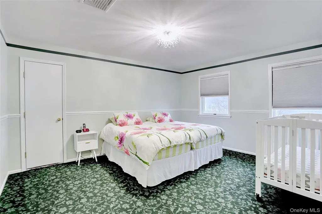 11 Mariner Way Monsey NY 10952