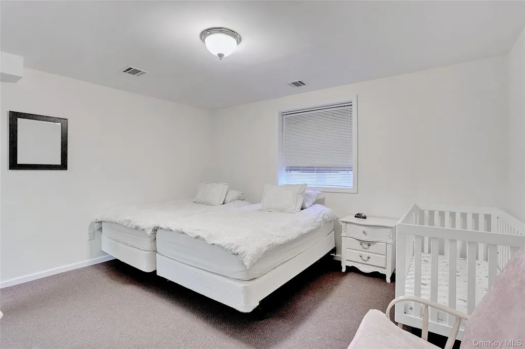 11 Mariner Way Monsey NY 10952