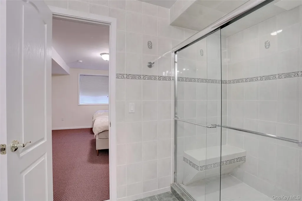 11 Mariner Way Monsey NY 10952