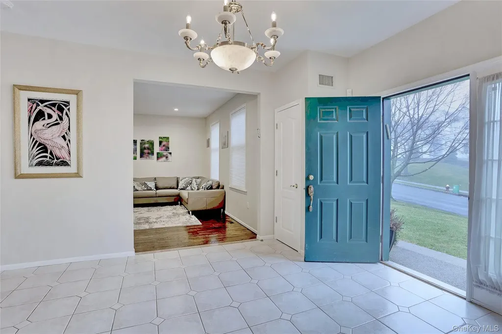 11 Mariner Way Monsey NY 10952