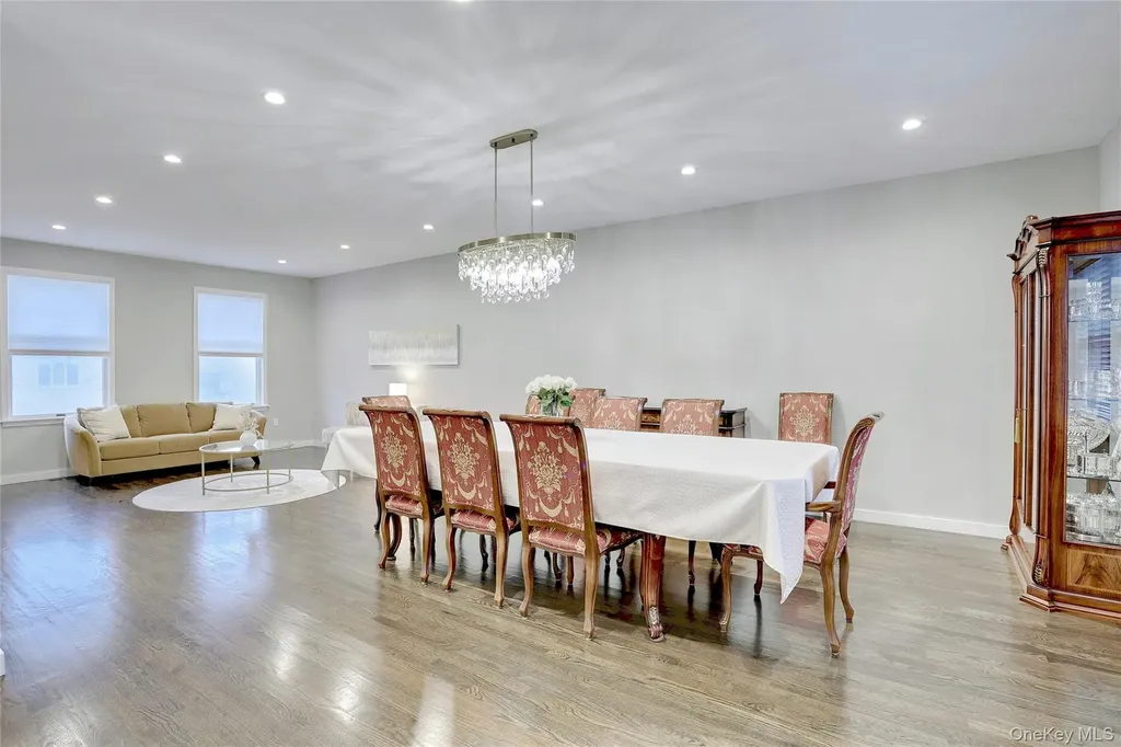 11 Mariner Way Monsey NY 10952
