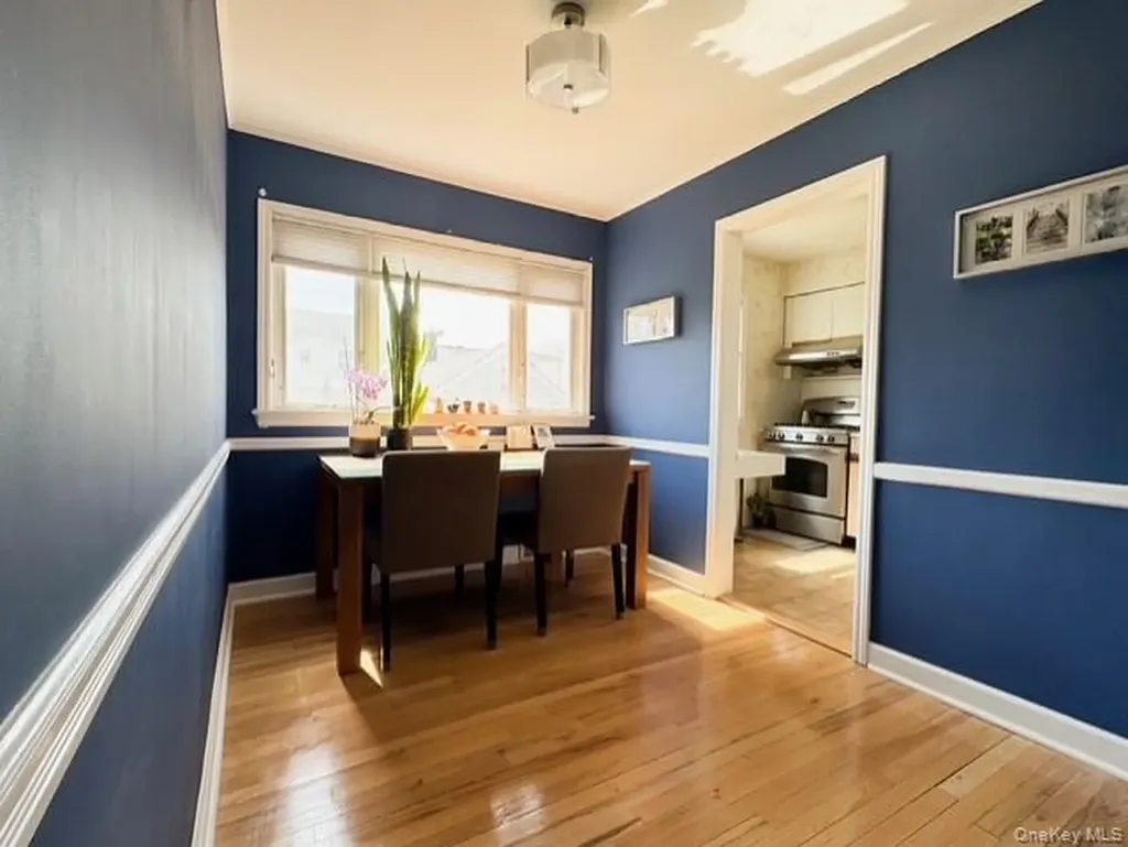 4 Powell Place New Hyde Park NY 11040