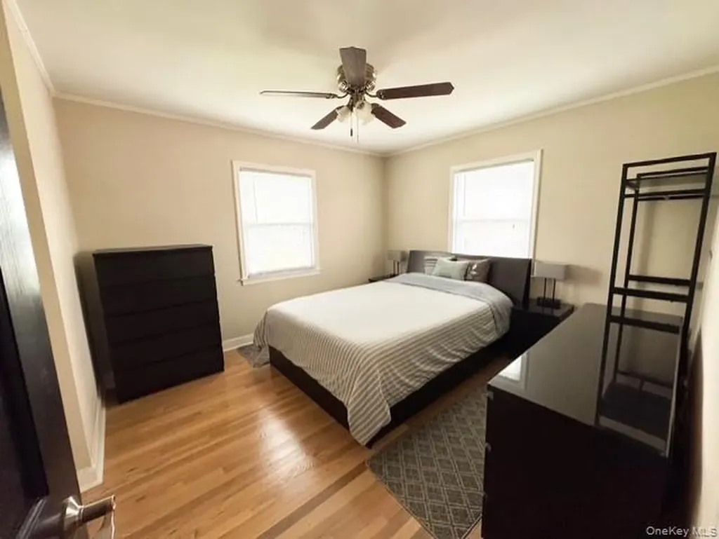 4 Powell Place New Hyde Park NY 11040