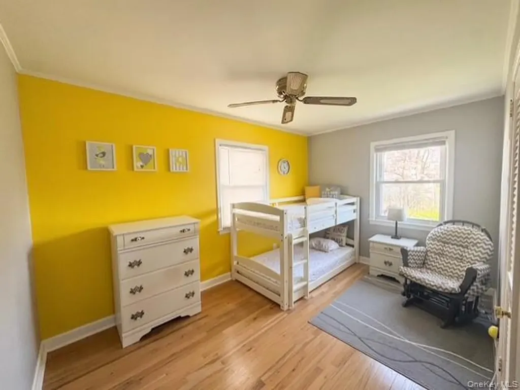 4 Powell Place New Hyde Park NY 11040