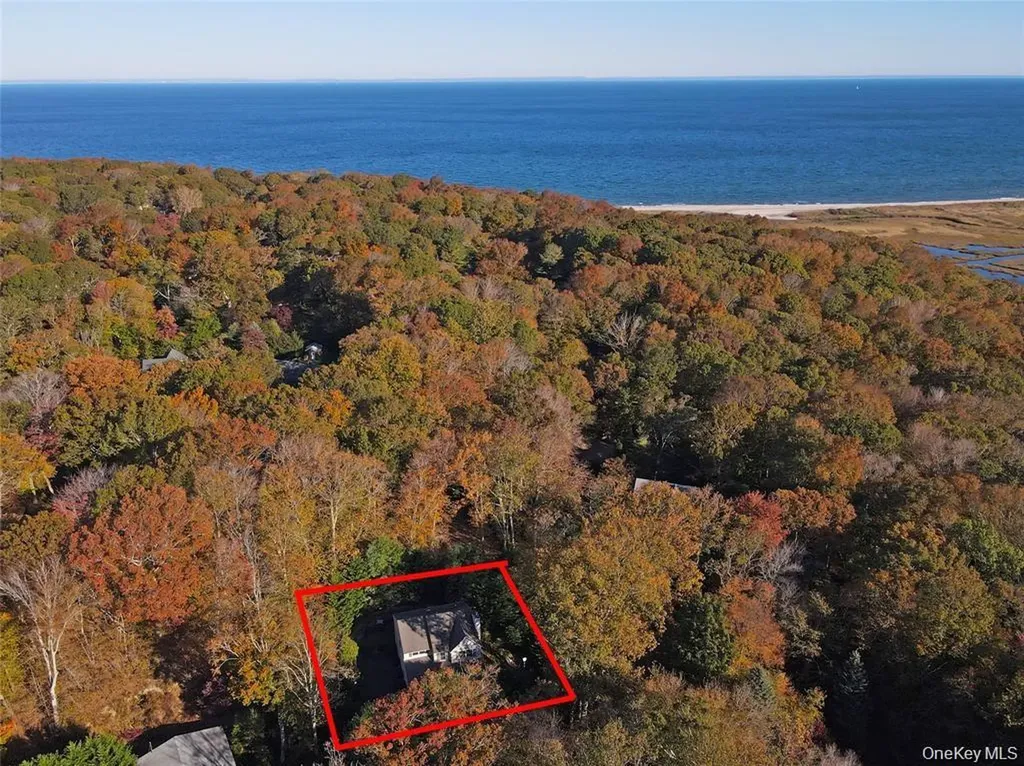 64 Glen Road Baiting Hollow NY 11933