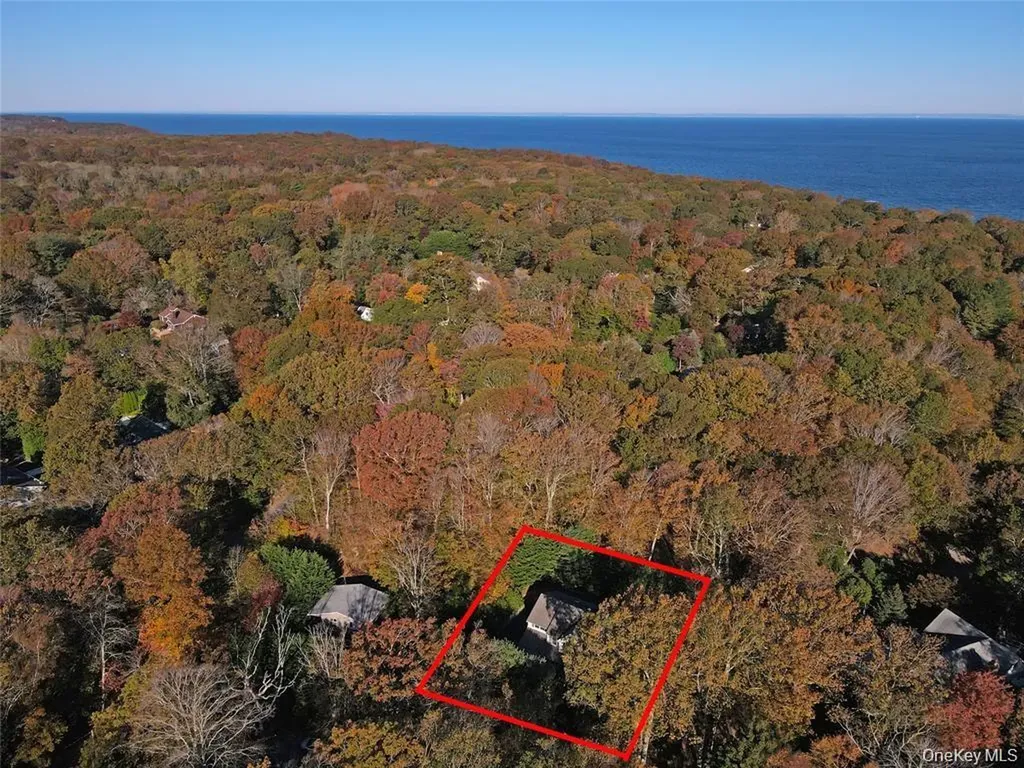 64 Glen Road Baiting Hollow NY 11933