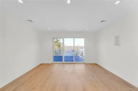 225 Hilltop Street Mahopac NY 10541