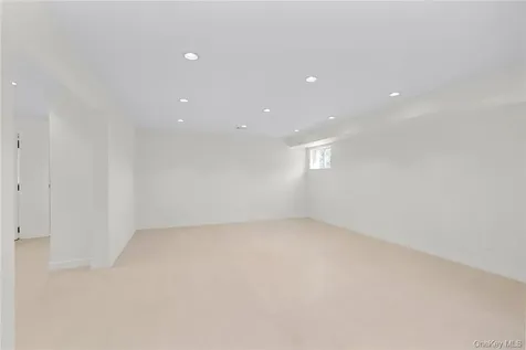 225 Hilltop Street Mahopac NY 10541