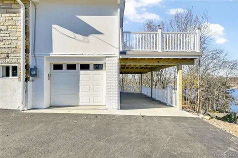 225 Hilltop Street Mahopac NY 10541