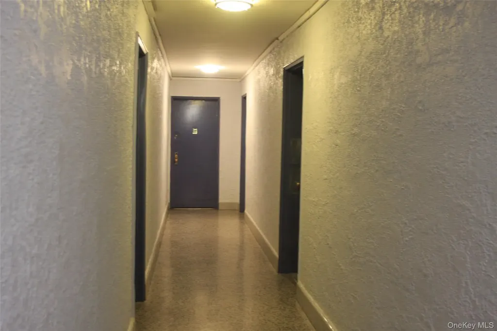 1332 Metropolitan Avenue Bronx NY 10462