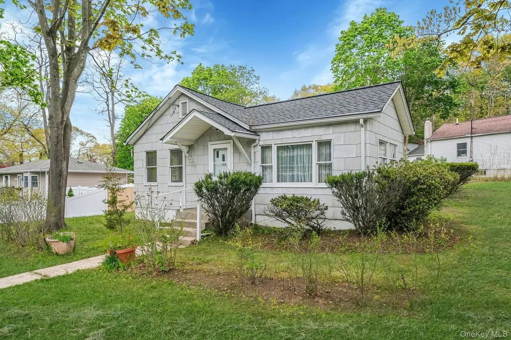 145 Locust Drive Rocky Point NY 11778