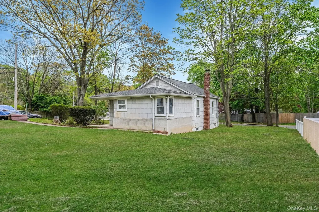 145 Locust Drive Rocky Point NY 11778