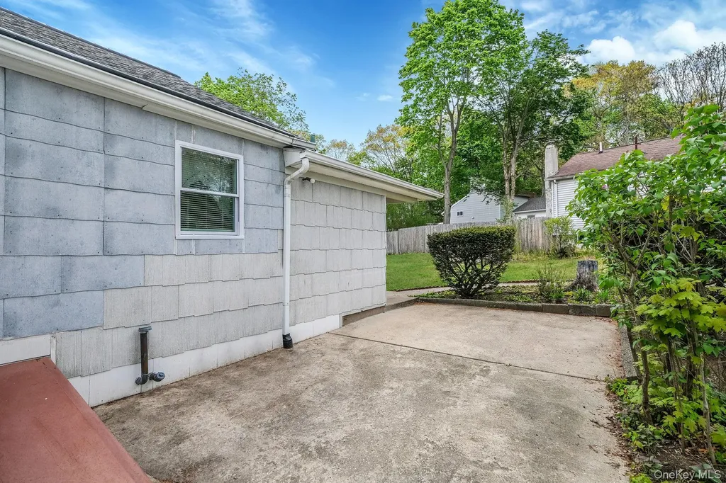 145 Locust Drive Rocky Point NY 11778